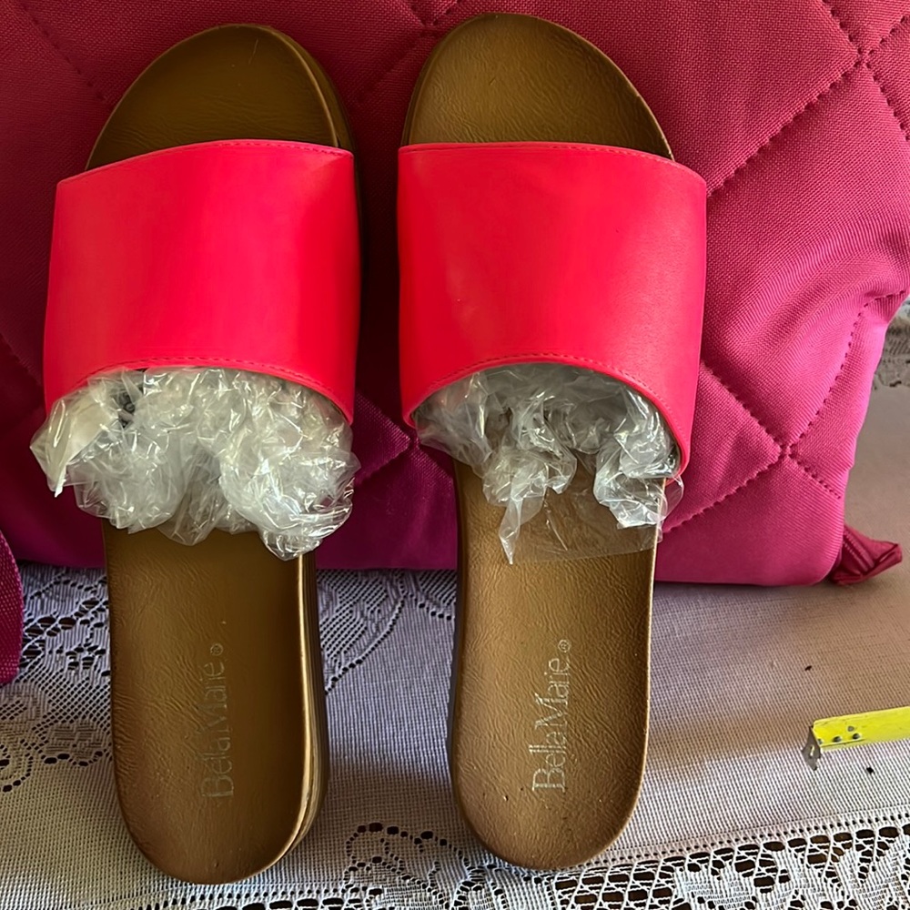 Hot pink Bella Marie sandals. Never worn.